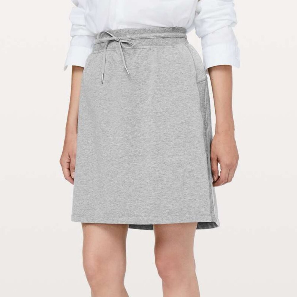 *NWOT Lululemon Women's Start Anew Skirt 21" - Grey